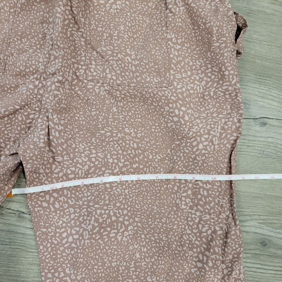 Thread & Supply NWT Pull On Tapered Casual Pants Size Large - Picture 6 of 10